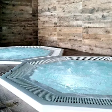 Faro Kasprowicza 20 B-c Basen Sauny Jacuzzi Kolobřeh