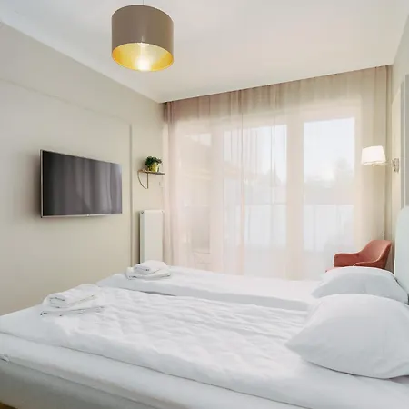 Faro Kasprowicza 20 B-c Basen Sauny Jacuzzi Kolobřeh